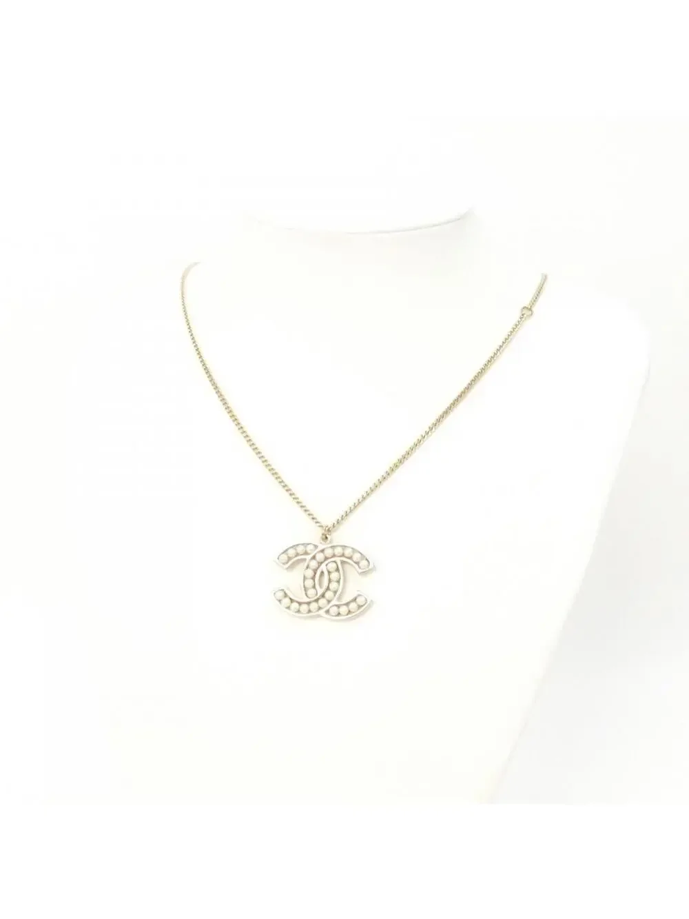 Chanel Pendant Necklace Metal Gold And #299383C96B